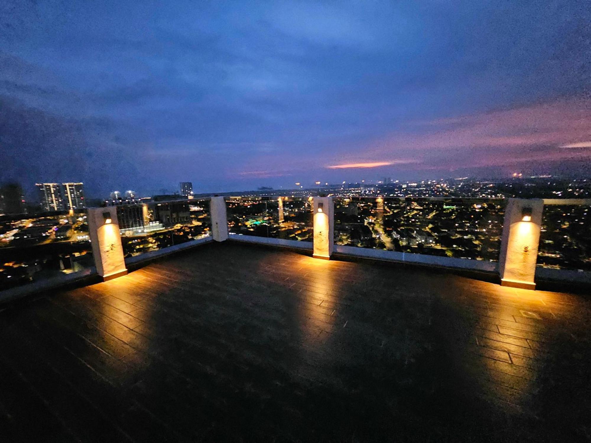 Quartz Paragon Suites Melaka By Ggm ภายนอก รูปภาพ